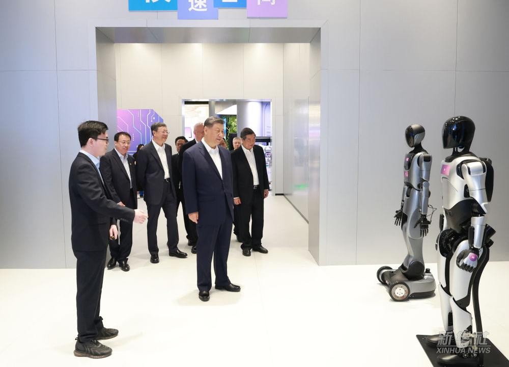 习近平总书记到上海调研，壹号代表具身智能行业汇报进展